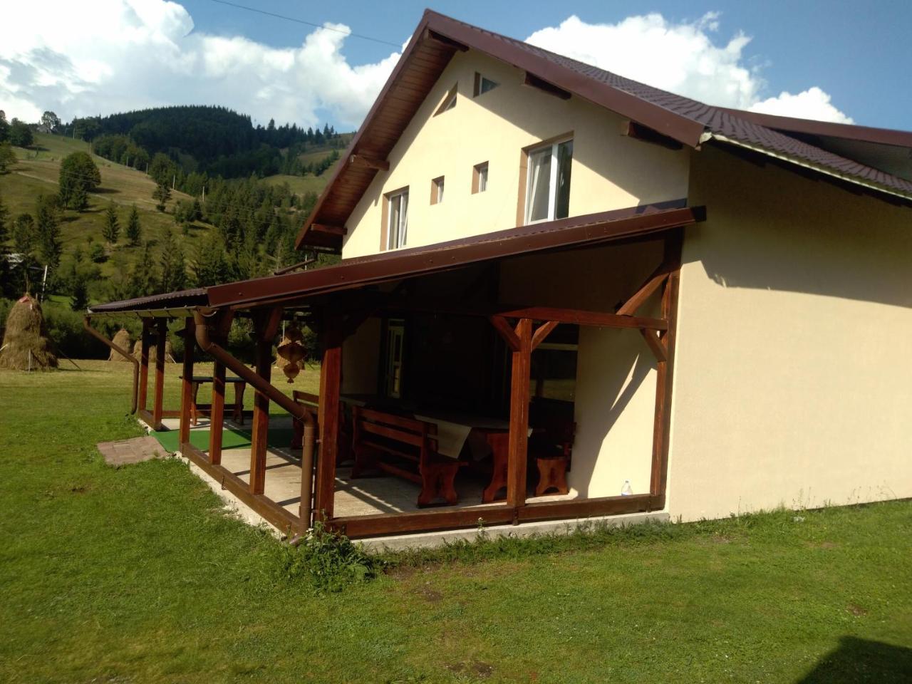 Cabana Georgiana Arieseni Exterior photo